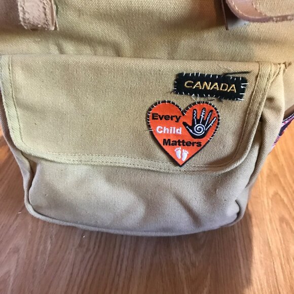 World Famous Nessmuk Rucksack Tan Backpack Indiginous Patches Drawstring Pocket - Picture 6 of 16